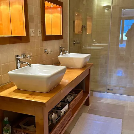 Apartment Penthouse Paradise With Indoor Swimming Pool *